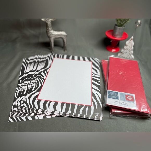 🔥❤️🔥44+ NEW! Zebra 2-Sided Stationery Gartner Coordinating Red Envelopes Set… - Picture 1 of 6